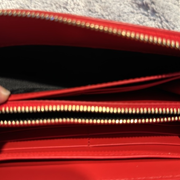 Burberry Elmore Wallet, Red, 5 inside pockets, 12 card slots - Picture 7 of 8